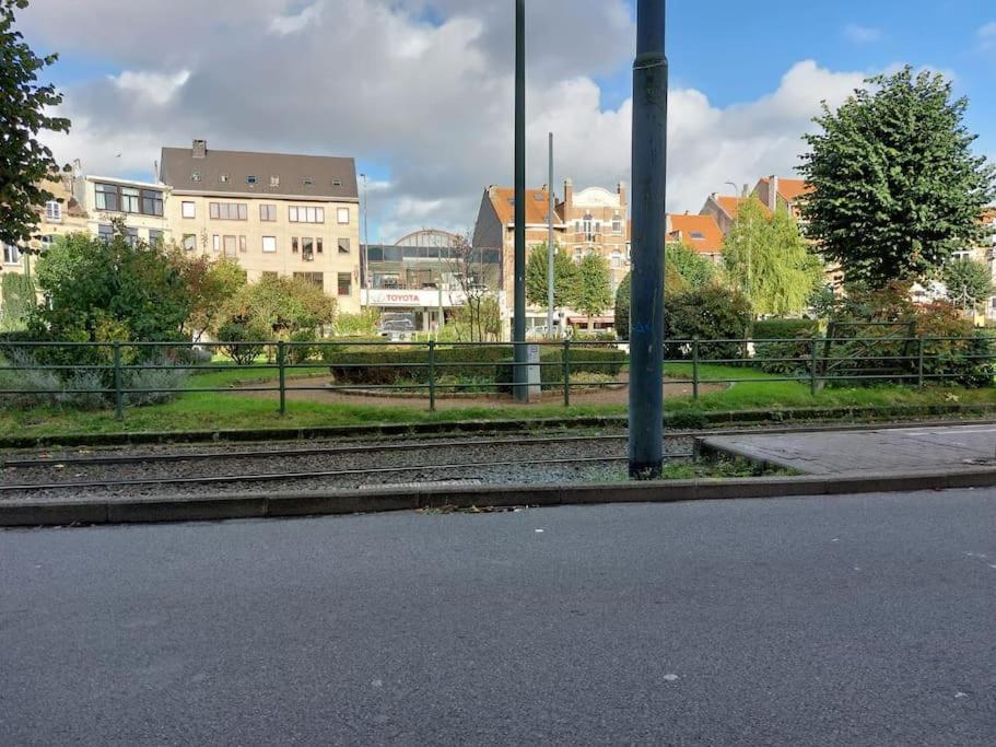 Family Friendly 1 Bed Appartment Brussel Buitenkant foto