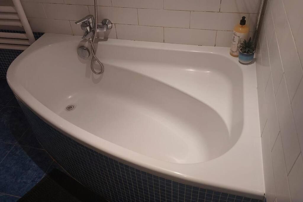 Family Friendly 1 Bed Appartment Brussel Buitenkant foto