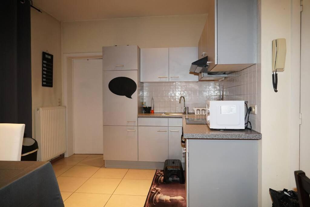 Family Friendly 1 Bed Appartment Brussel Buitenkant foto